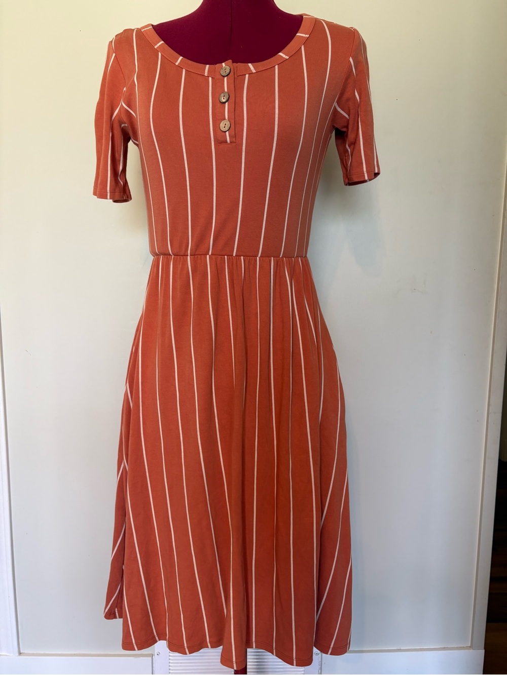Kindred/Dwling Women's Papaya Stripe Button-Front Midi Dress